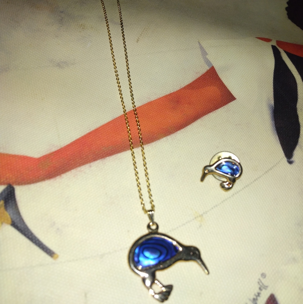 Duck Necklace an Brooch Gold tone Marble Blue